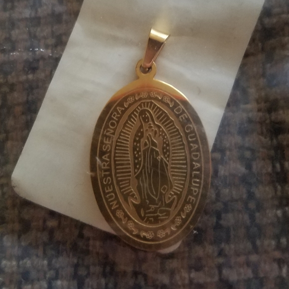 New Mary Our Lday of Guadalupe pendant - Picture 2 of 4